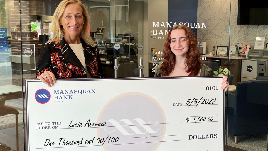 Manasquan Bank Awards Lights, Camera, Save! Local Winner with $1,000  Beriault